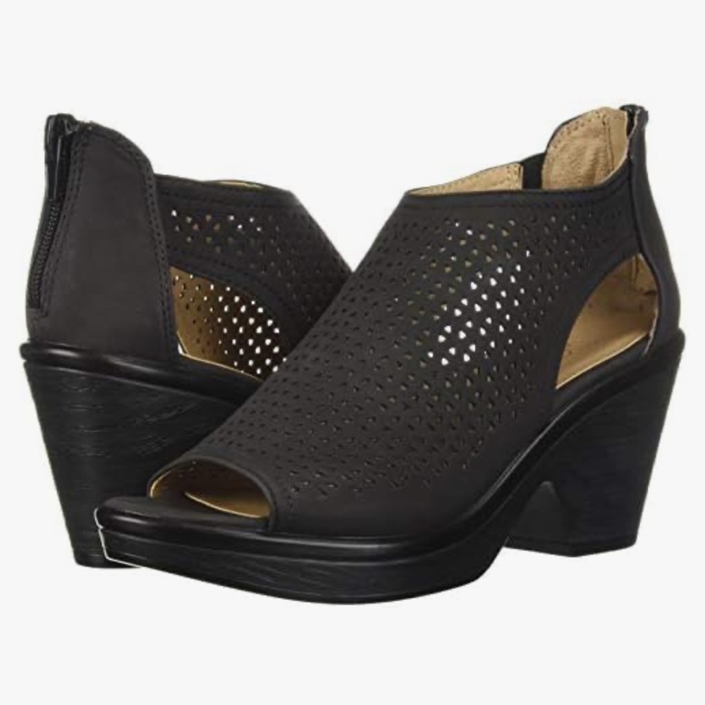 Women's Black Peep-Toe Wedge Sandals